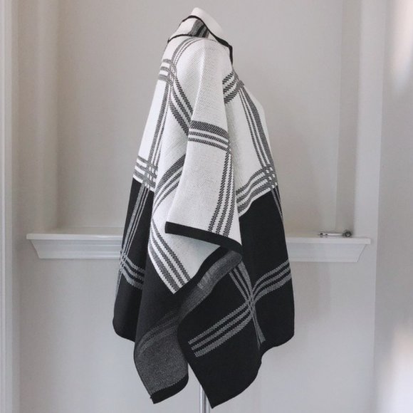 Anne Klein Cape Poncho Sweater Turtleneck Plaid Blk White Size L, New w/Tag $149 - Picture 3 of 11